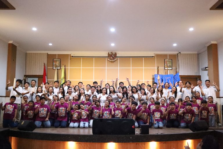 PSA Ad Gloriam Dei dan Nderek Gusti Matangkan Persiapan Jelang Perlombaan di Katedral Semarang